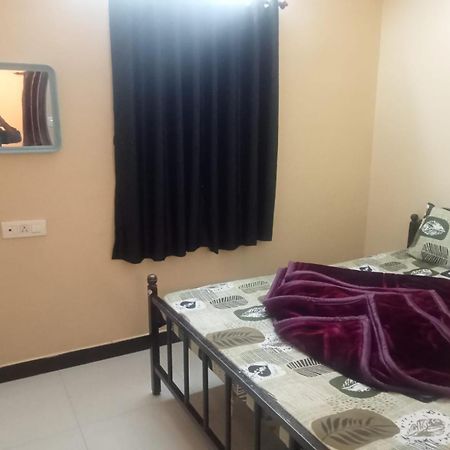 Hrs Budget Rooms Ooty Esterno foto